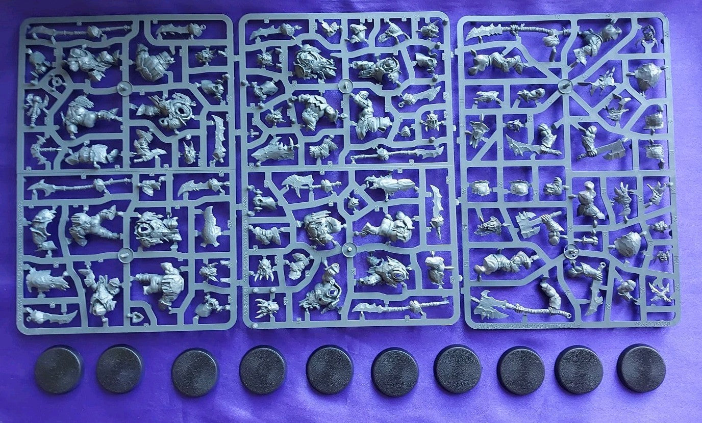 Warhammer - Ironjawz Bigmob - Unit Of  10 Ardboyz, NEW