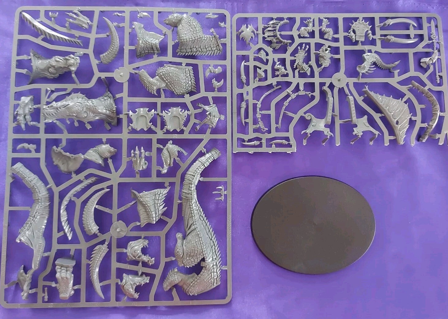 Warhammer - Age of Sigmar - Seraphon - Carnosaur OLD BLOOD ONLY, NEW