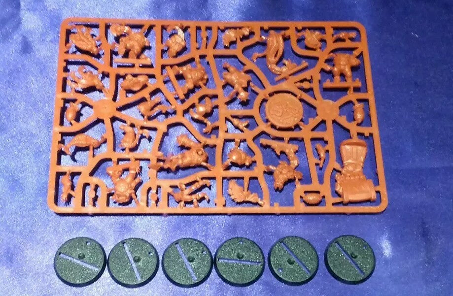 Dungeonbowl - College of Fire Dwarf Team SINGLE SPRUE (6 models), NEW