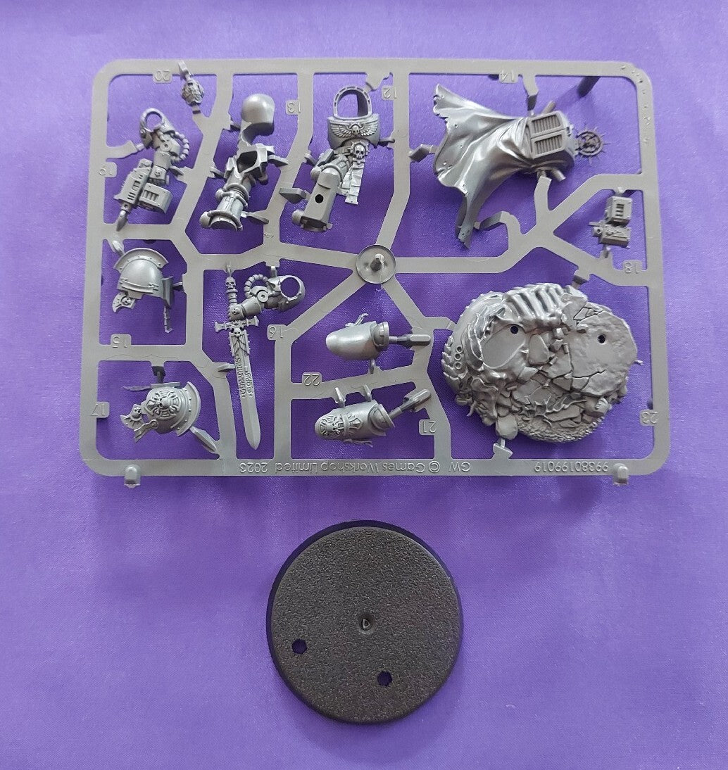 Warhammer 40K - Leviathan Captain In Terminator Armour, NEW