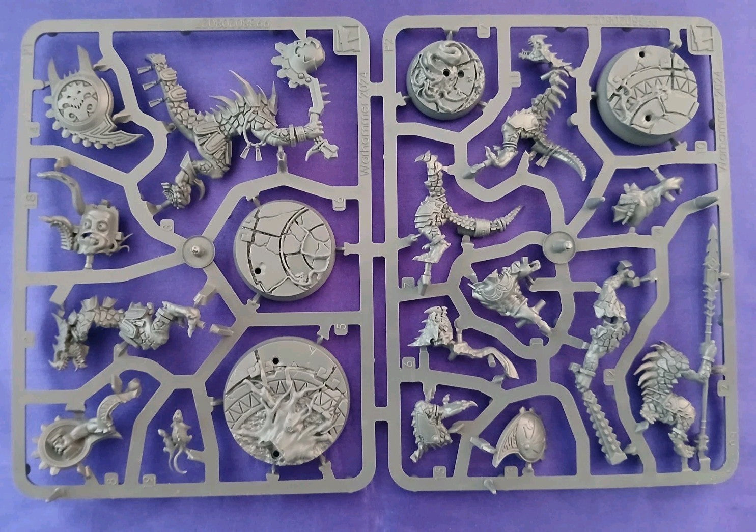 Warhammer - Age of Sigmar - Seraphon - The Jaws Of Itzl, NEW