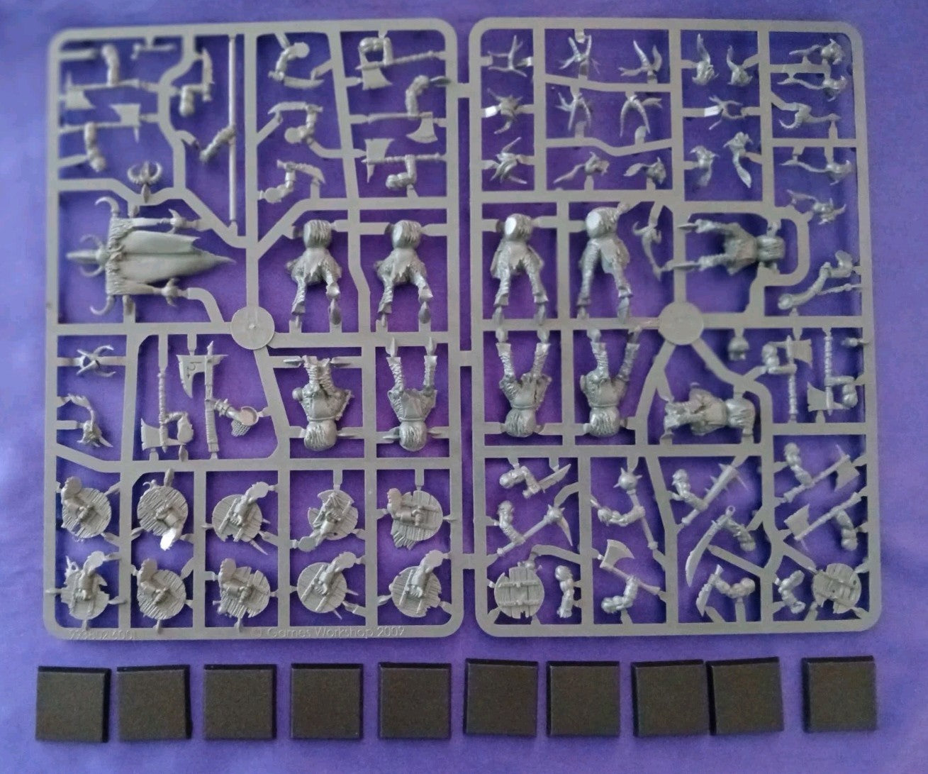 10 Gors NEW Beastmen Warhammer The Old World, NEW on sprue