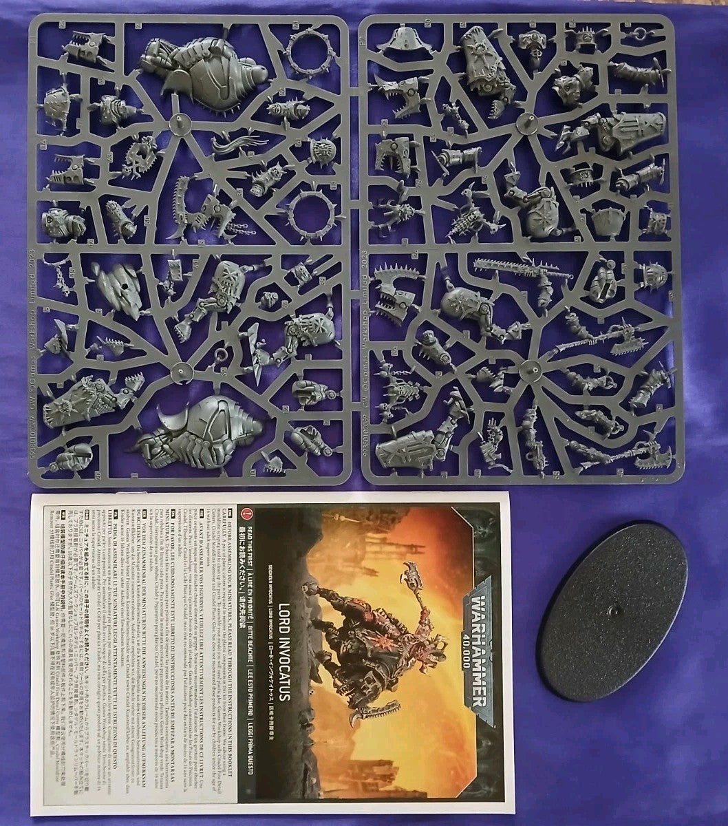 Lord On Juggernaut, Warhammer 40K, NEW on sprue with bases