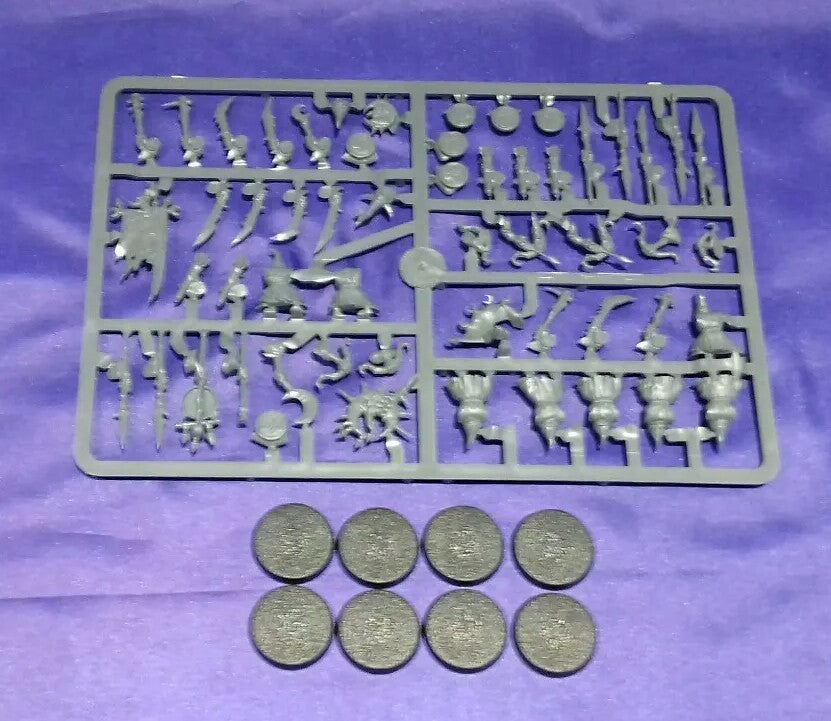 Warhammer - Gloomspite Gitz - 8 Grots, NEW