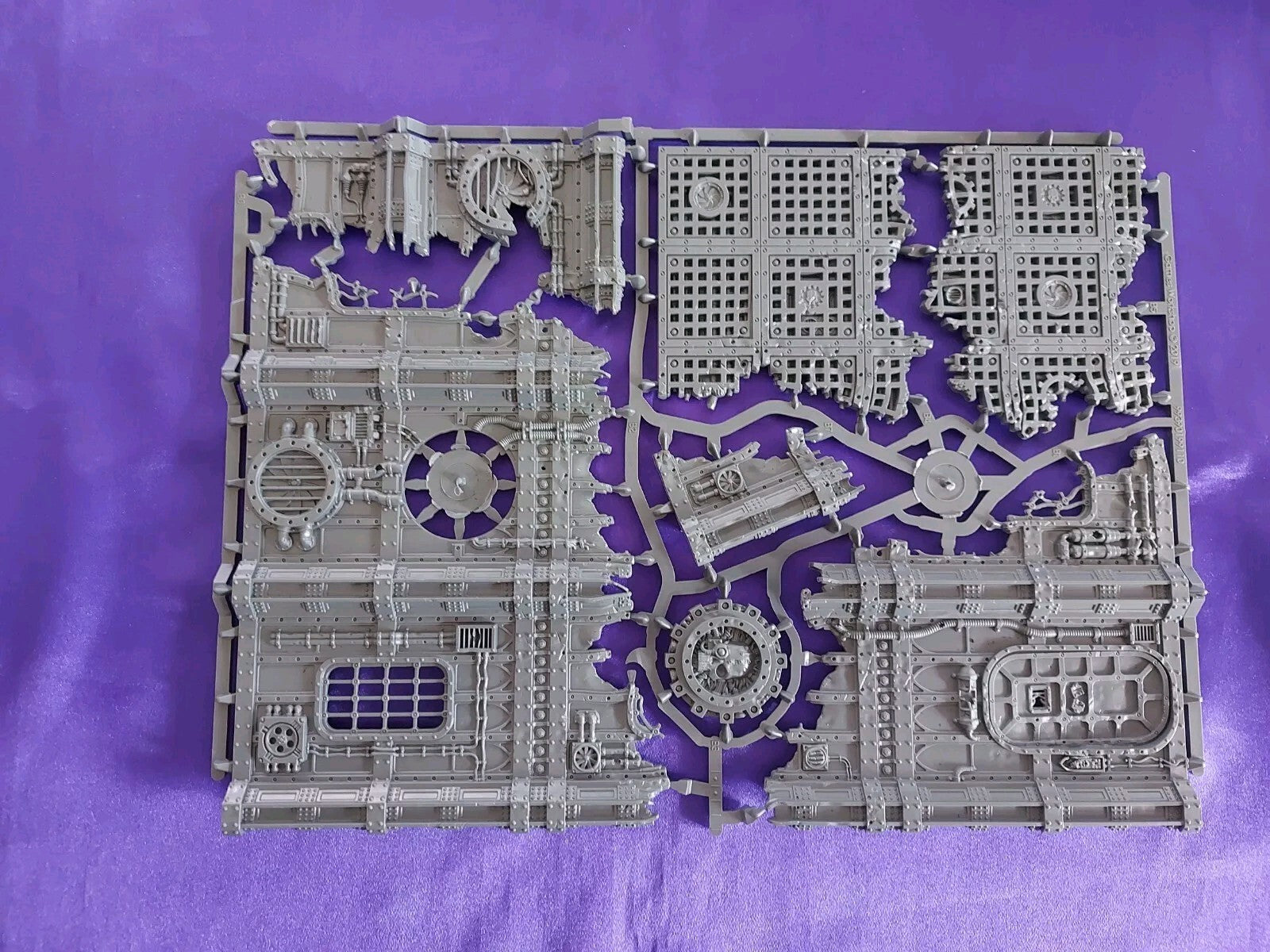 Warhammer 40K Vertigus  Kill Team Hivestorm - Scenary Sprue E, NEW