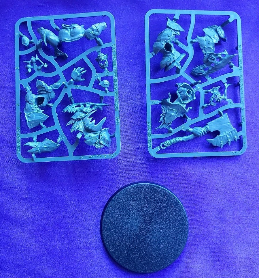 Warhammer - Ironjawz Bigmob - Megaboss, NEW