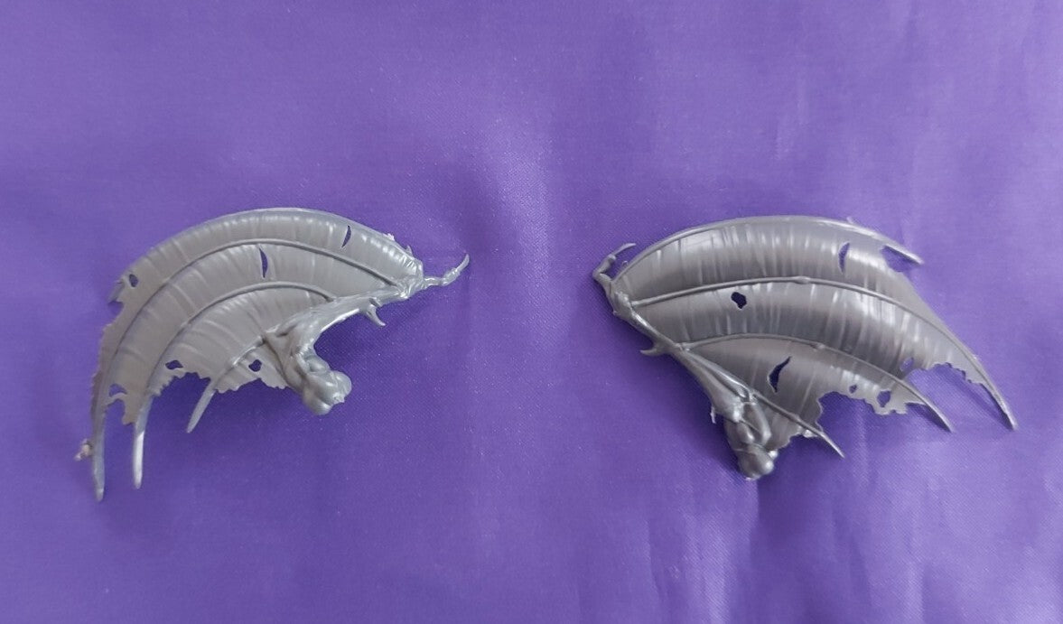 Warhammer - Flesh Eater Courts - Vargheist Type B WINGS only, NEW